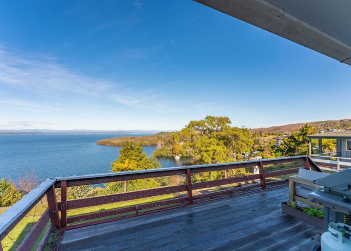  at 43 Wakeman Road, Acacia Bay, Taupo