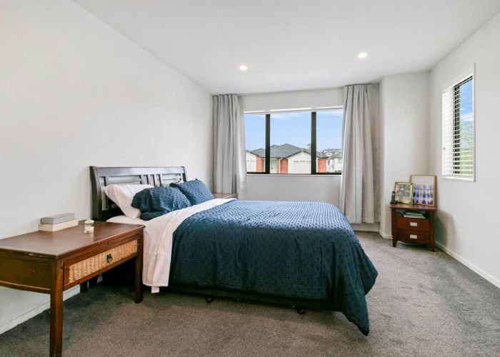  at 17 Lisnoble Road, Flat Bush, Manukau City, Auckland