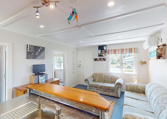  at 647 Waitarere Beach Road, Waitarere Beach, Horowhenua, Manawatu / Whanganui
