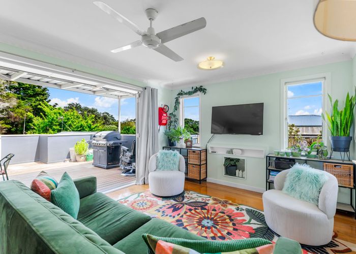  at 20B Murray Road, Te Atatu Peninsula, Waitakere City, Auckland