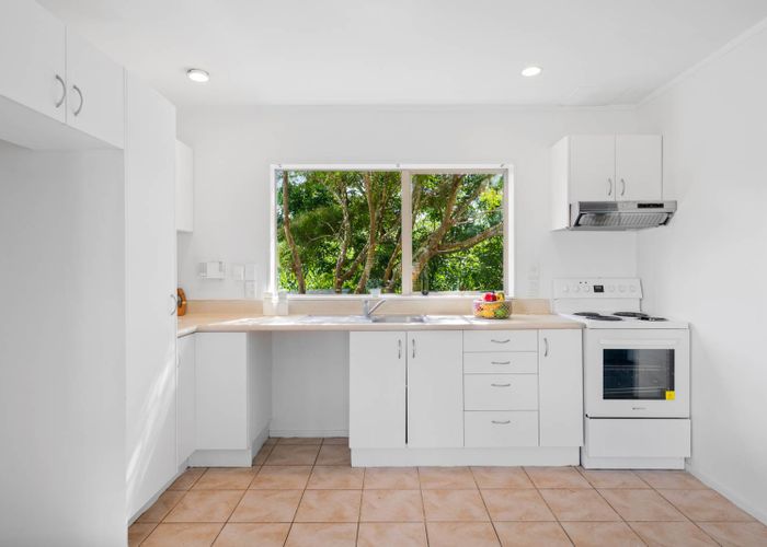  at 33 Marinich Drive South, Ranui, Auckland