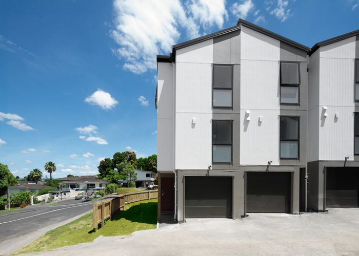  at Lot 2/2 Glenbervie Crescent, Massey, Waitakere City, Auckland