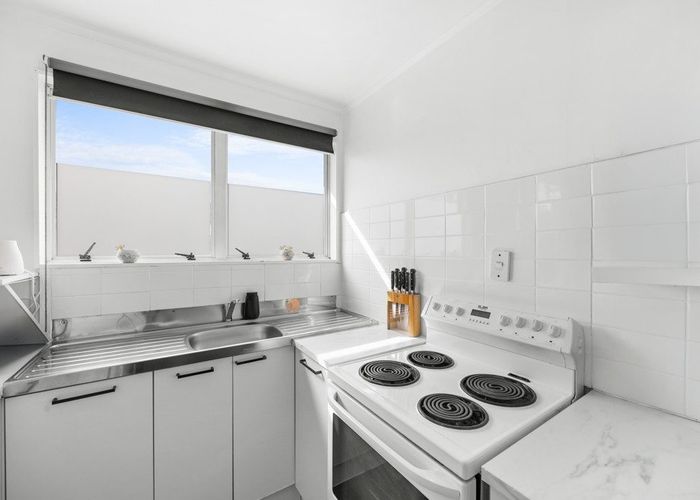  at 2/212 Waitemata Drive, Ranui, Waitakere City, Auckland