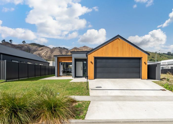  at 15 Cynisca Crescent, Wallaceville, Upper Hutt