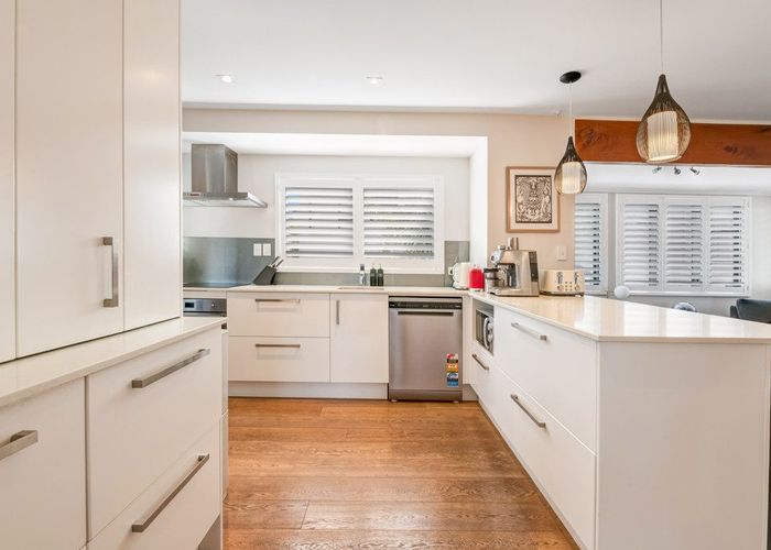  at 15 Leiden Place, Totara Vale, North Shore City, Auckland