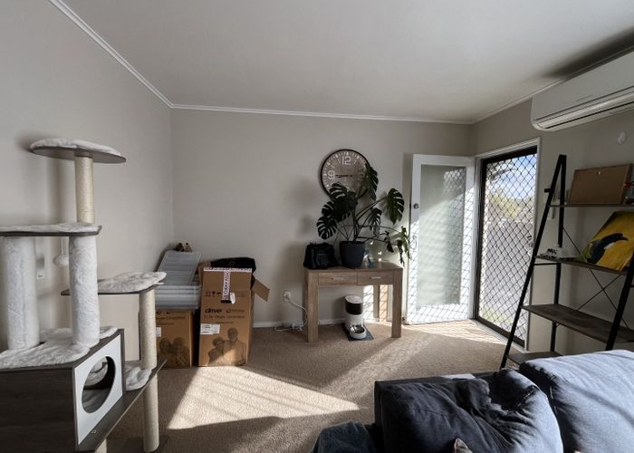  at 2/10 Mayville Avenue, New Lynn, Waitakere City, Auckland