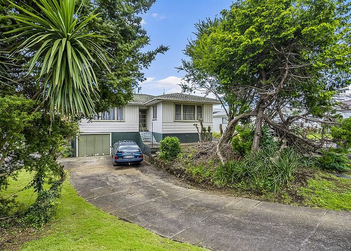  at 136 Penrose Road, Mount Wellington, Auckland