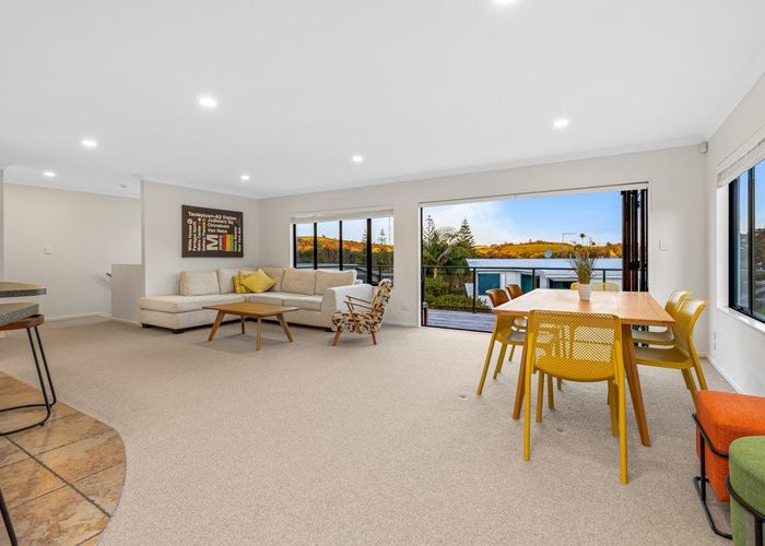  at 6 Double Bay Place, Army Bay, Rodney, Auckland