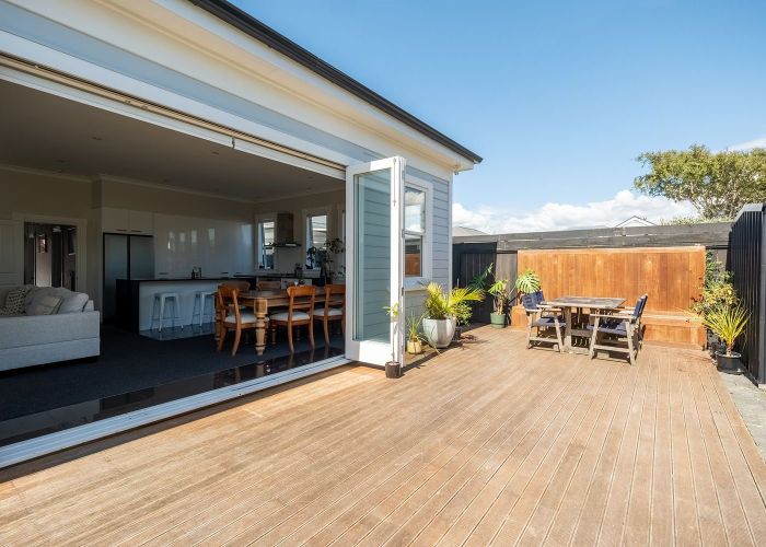  at 2 Adelaide Street, Petone, Lower Hutt, Wellington