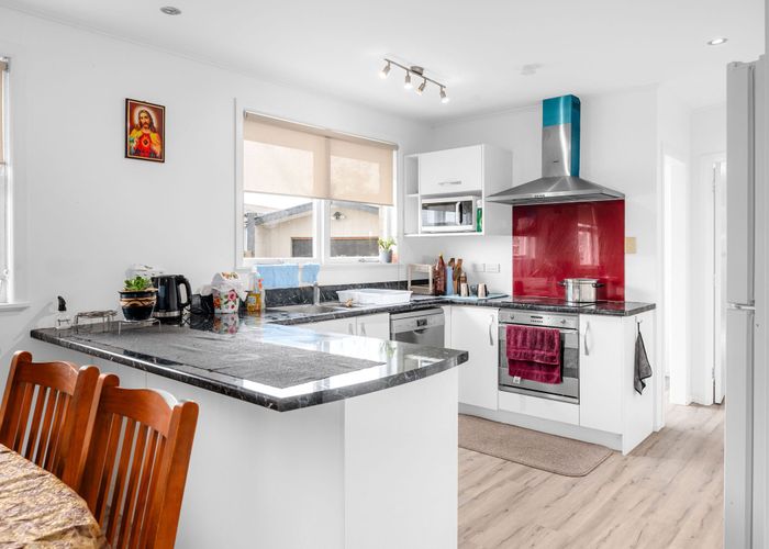  at 90 Mount View Road, Melville, Hamilton, Waikato