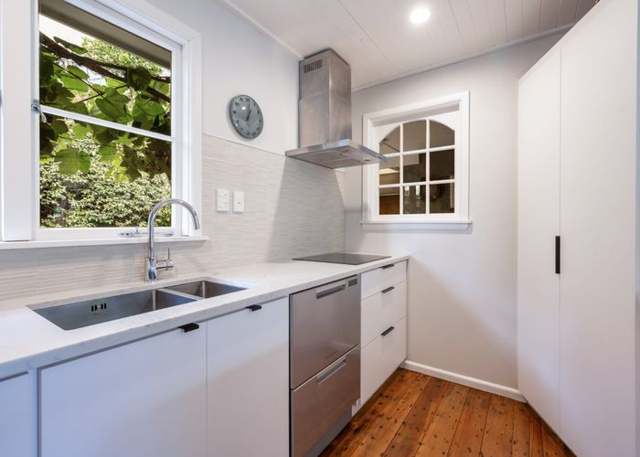  at 37 Mount Pleasant Avenue, Beachville, Nelson, Nelson / Tasman