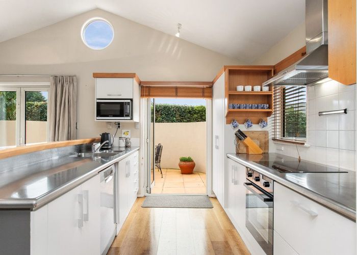  at 46 Wai-iti Terrace, Fendalton, Christchurch City, Canterbury