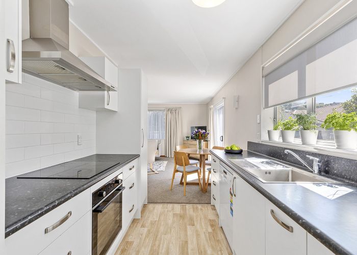  at 1/40 Camperdown Road, Miramar, Wellington