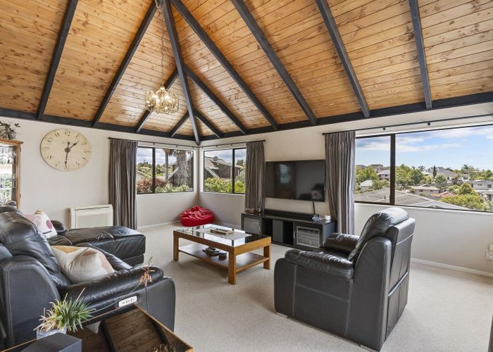  at 33 Marina View Drive, West Harbour, Auckland