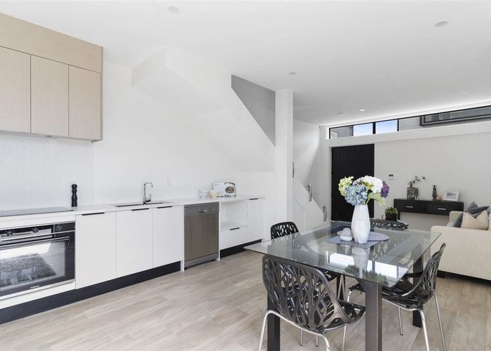  at 40E Kenderdine Road, Papatoetoe, Manukau City, Auckland