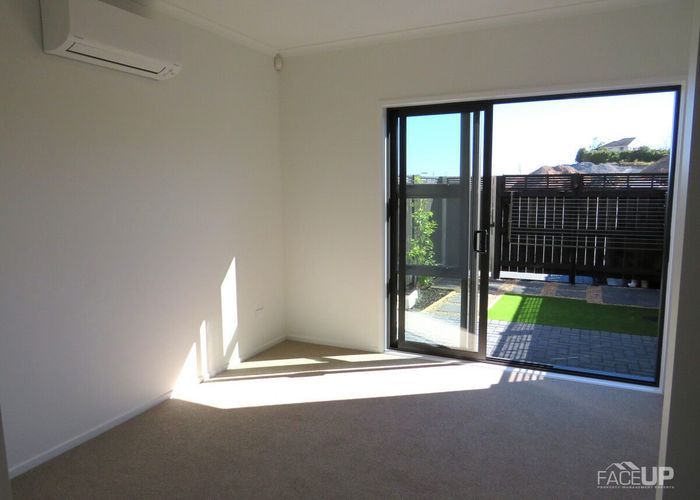  at 18 Manarini Road, Westgate, Waitakere City, Auckland