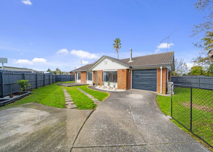  at 4 Horlicks Place, Randwick Park, Manukau City, Auckland