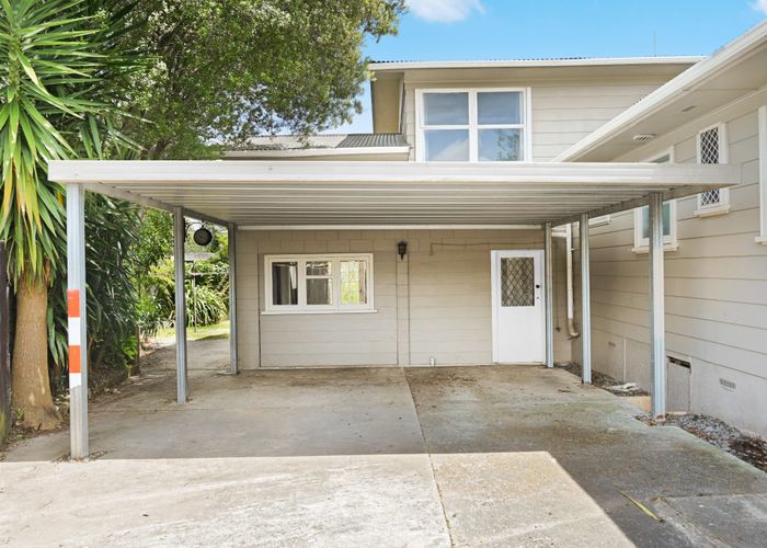  at 39 Thomson Avenue, Dinsdale, Hamilton