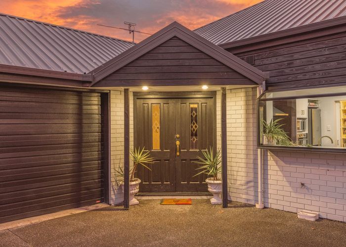  at 10 Glastonbury Drive, Burwood, Christchurch