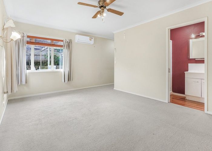  at 81 Dey Street, Hamilton East, Hamilton