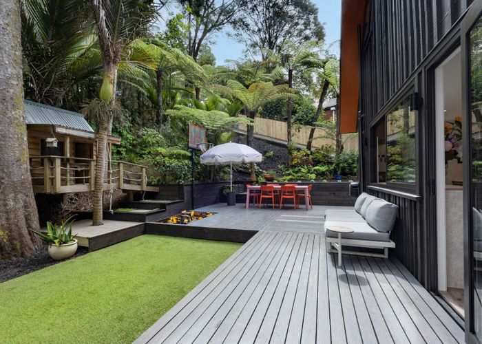  at 324 Huia Road, Titirangi, Waitakere City, Auckland