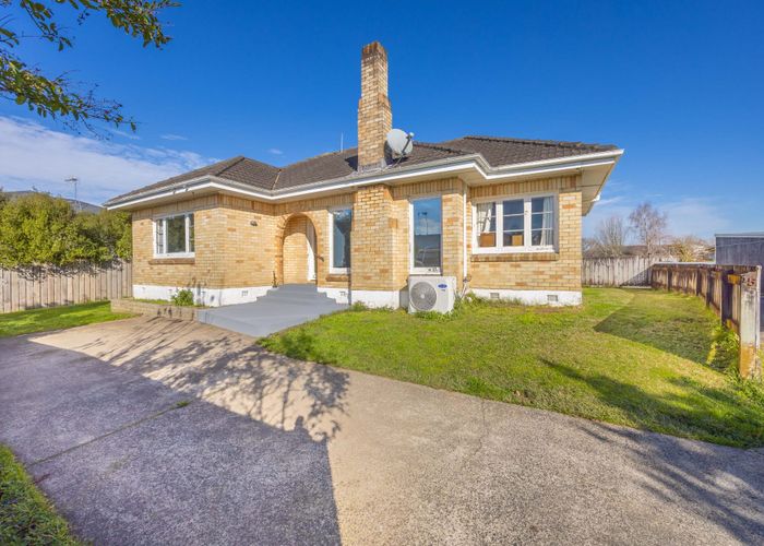  at 15 Carey Street, Maeroa, Hamilton, Waikato