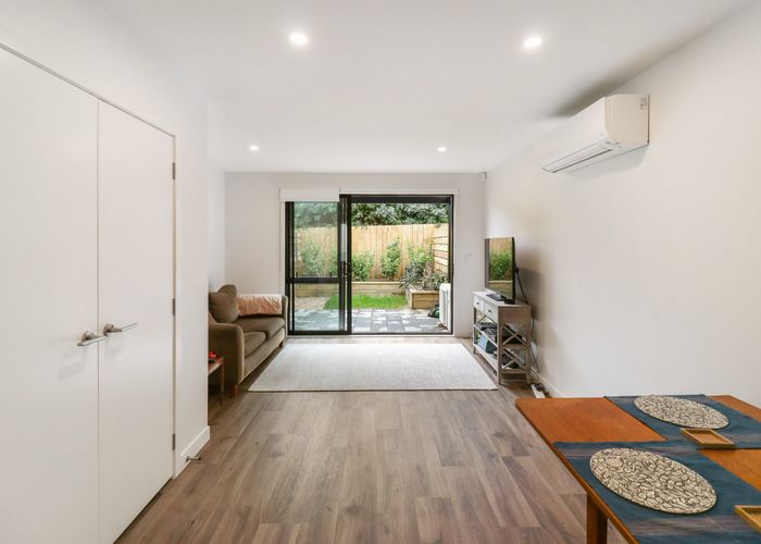  at 27 Whanui Place, Mangere Bridge, Manukau City, Auckland