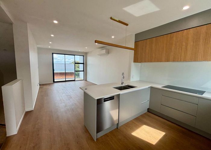  at 6/20 Ayr Road, Pakuranga, Manukau City, Auckland