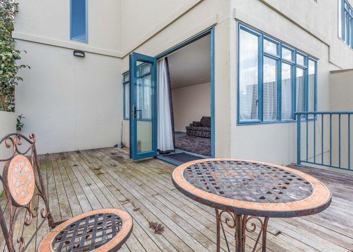  at 6-8/9 Pannill Place, Oteha, Auckland