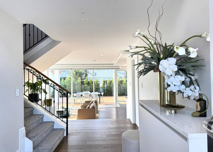  at 19 Korau Road, Greenlane, Auckland City, Auckland