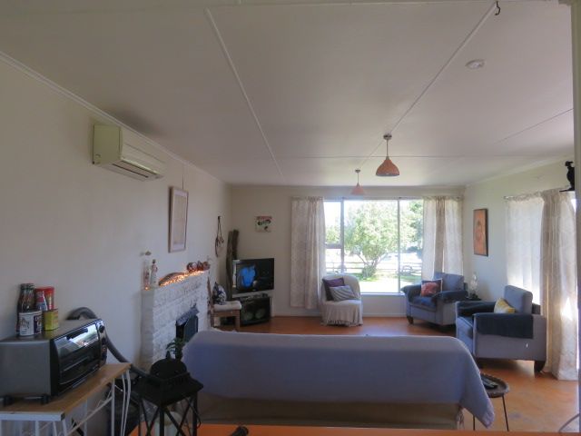  at 37 Burnett Street, Kakanui