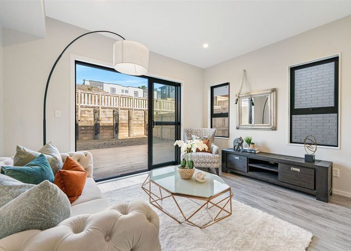  at 36 Paina Crescent, Massey, Waitakere City, Auckland
