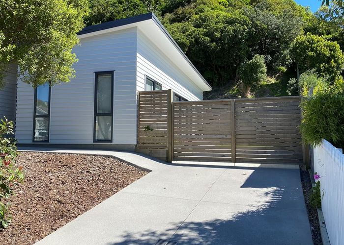  at 104 Rangituhi Crescent, Takapuwahia, Porirua