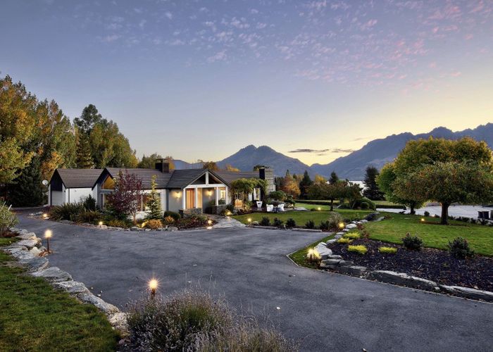  at 5 Bayonet Peak Place, Drift Bay, Queenstown