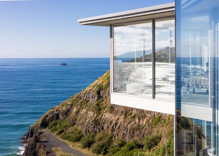  at 71 Cliffs Road, Saint Clair, Dunedin