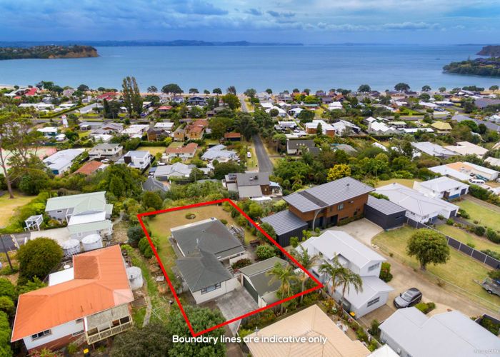  at 6 Beach Road, Manly, Whangaparaoa
