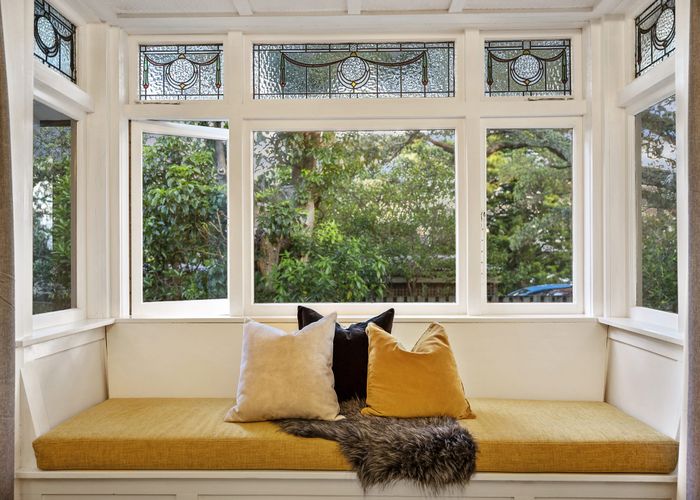  at 10 Bridge View Road, Birkenhead, Auckland