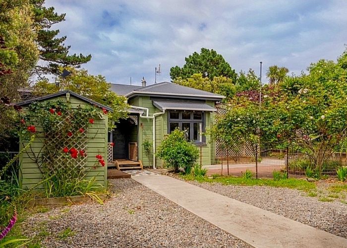  at 7 Arthur Street, Waikawa Beach, Manakau
