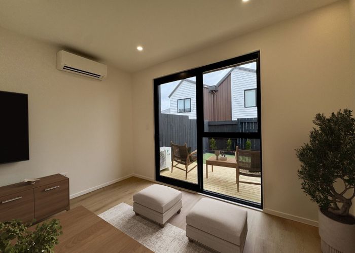  at 5/131 Lancaster Road, Beach Haven, North Shore City, Auckland