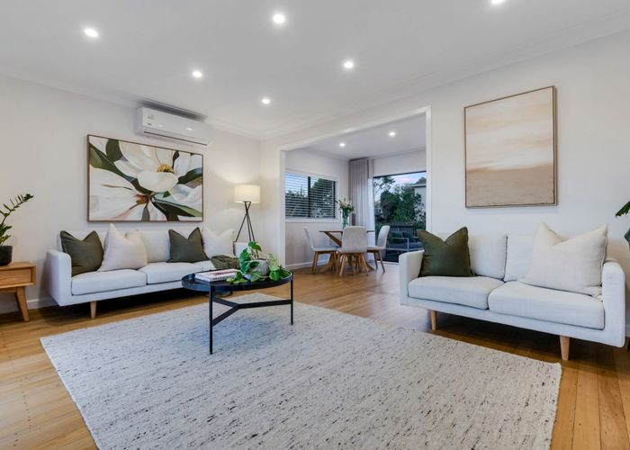  at 19 Highland Ave, Titirangi, Waitakere City, Auckland