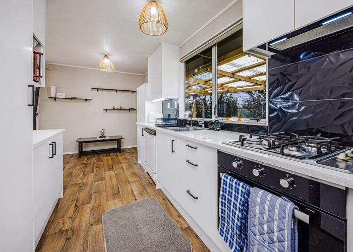  at 8B Waipouri Road, Mangere, Manukau City, Auckland