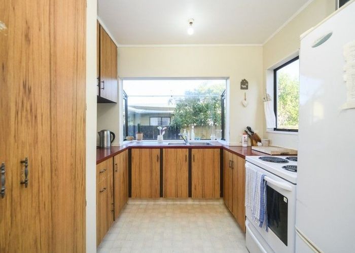  at 18 Willowstream Grove, Cloverlea, Palmerston North, Manawatu / Whanganui