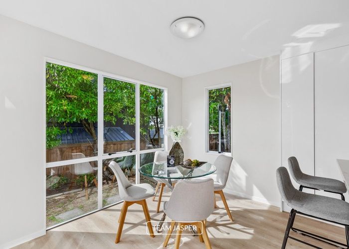  at 2/9 Monteith Crescent, Remuera, Auckland City, Auckland