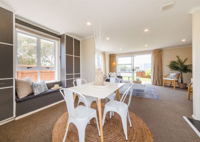  at 18 Roore Street, Foxton Beach, Foxton