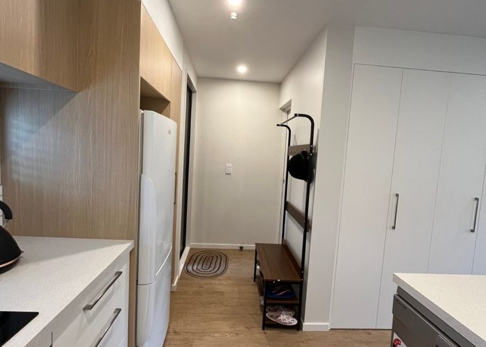  at 2/48 Glen Road, Stokes Valley, Lower Hutt, Wellington