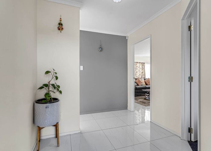  at 4 Farmdale Court, Flat Bush, Manukau City, Auckland