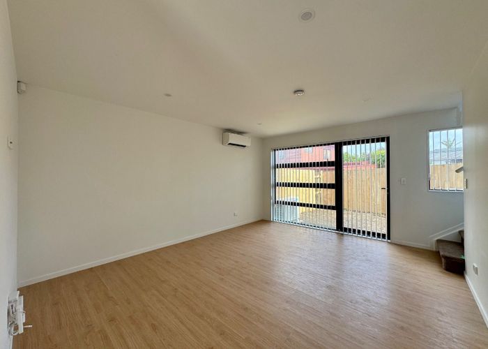  at 1/86 Priestley Drive, Bucklands Beach, Manukau City, Auckland