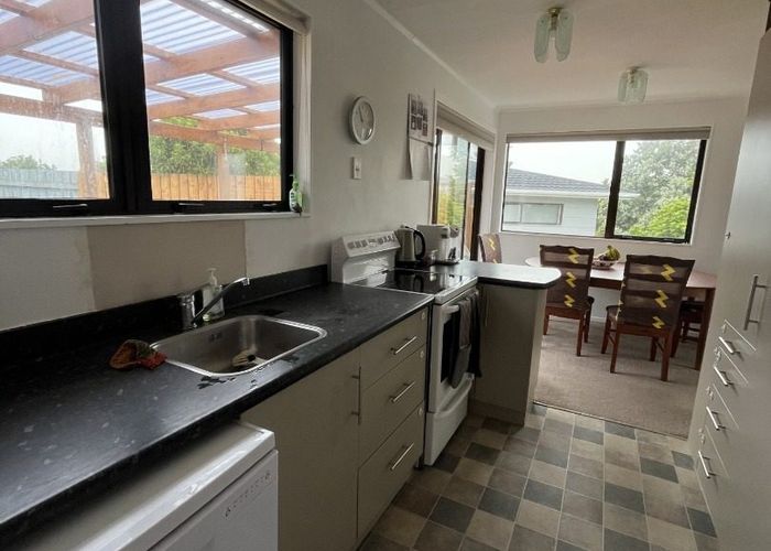  at 27 Bodmin Terrace, Camborne, Porirua