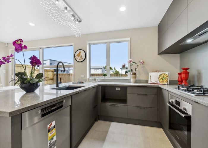  at 7 Karikari Crescent, Takanini, Papakura, Auckland