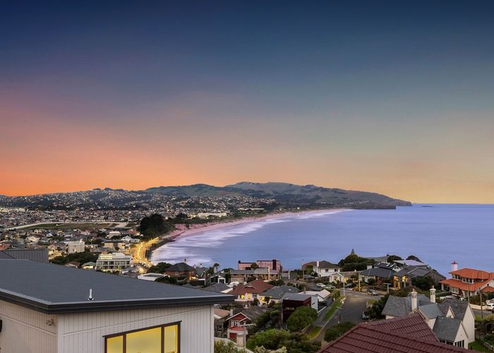  at 62 Cliffs Road, Saint Clair, Dunedin